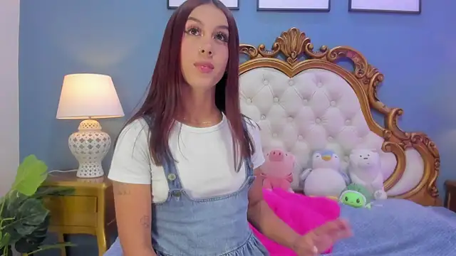 AlanaJones1 online show from 10-11-25, 04:13