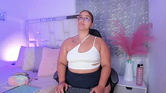LeahxBarker online show from 05-22-26, 01:47