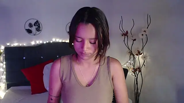 Snapshot of mia_sweetdc chatting on 01-12-25, 08:14 mia sweetdc online show from 01-12-25, 08:14