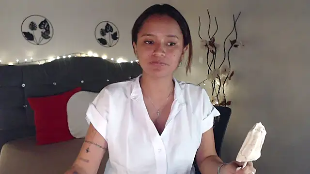 Snapshot of mia_sweetdc chatting on 01-16-25, 09:51 mia sweetdc online show from 01-16-25, 09:51