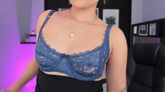 renee shelby  online show from 03-10-26, 08:46