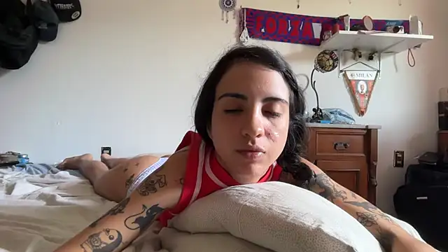 sw333tVicky online show from 06-14-26, 02:51
