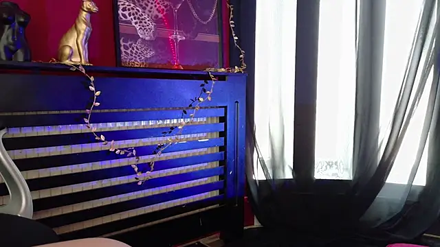 Snapshot of alissa4blonde chatting on 06-29-26, 10:15 alissa4blonde online show from 06-29-26, 10:15