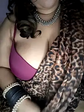 Snapshot of Leo_shreya_888 chatting on 03-15-25, 02:55 Leo shreya 888 online show from 03-15-25, 02:55