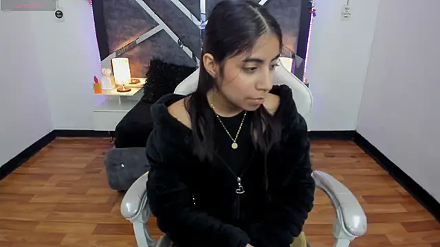 lunitaa18 online show from 02-26-25, 10:36