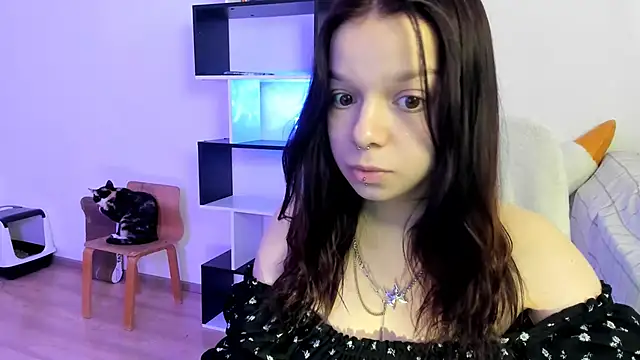 Snapshot of crystal_lilith chatting on 02-09-25, 12:30 crystal lilith online show from 02-09-25, 12:30