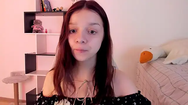 Snapshot of crystal_lilith chatting on 03-09-25, 12:10 crystal lilith online show from 03-09-25, 12:10