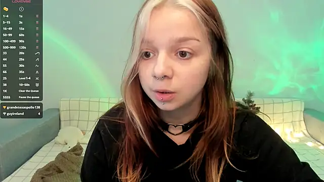 Snapshot of crystal_lilith chatting on 12-07-24, 11:12 crystal lilith online show from 12-07-24, 11:12