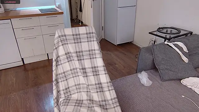 crystal lilith online show from 11-08-25, 07:17