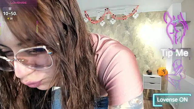 april dumont online show from 10-13-25, 01:56