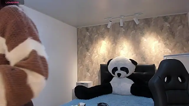 april dumont online show from 09-30-25, 12:00