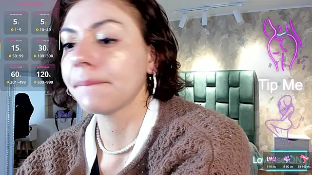 april dumont online show from 11-12-25, 11:47