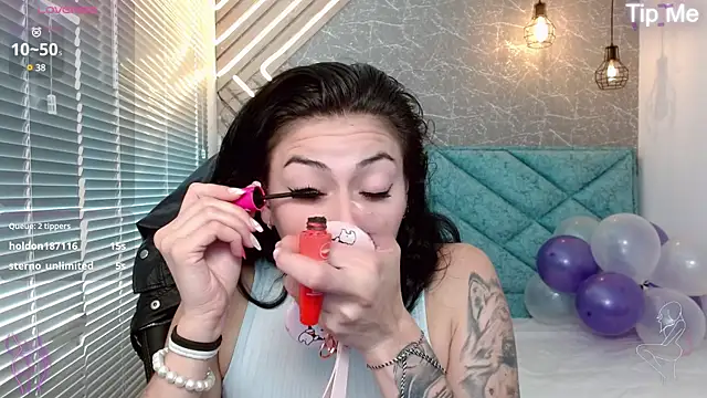 april dumont online show from 03-18-25, 03:44