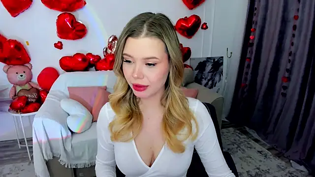 FollowLovee online show from 02-12-26, 08:19