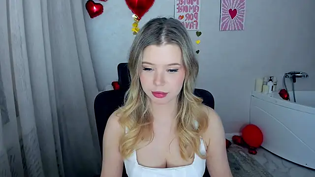 FollowLovee online show from 02-16-26, 03:49