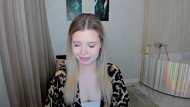 FollowLovee online show from 06-24-26, 07:44