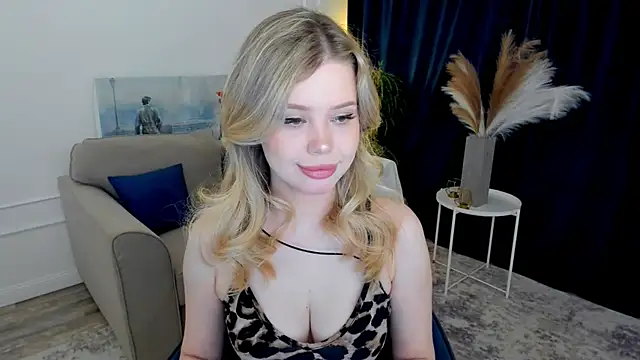 FollowLovee online show from 05-06-26, 07:40