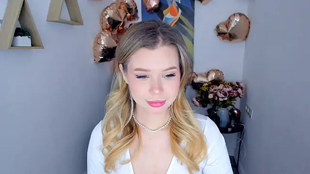 FollowLovee online show from 02-11-26, 07:36