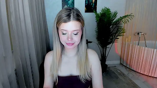 FollowLovee online show from 06-15-26, 07:35