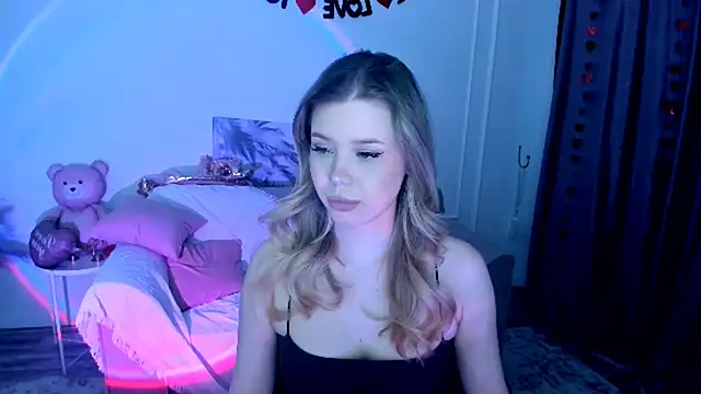 FollowLovee online show from 02-28-26, 03:39