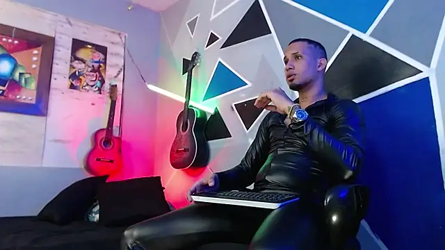 MagnusFrost online show from 11-11-25, 04:07