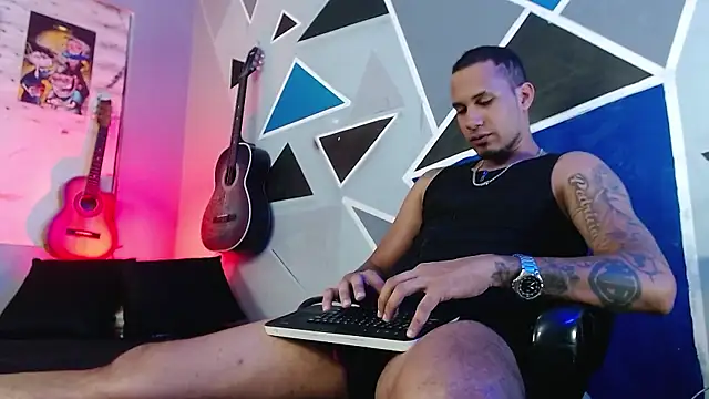 MagnusFrost online show from 01-08-26, 02:39