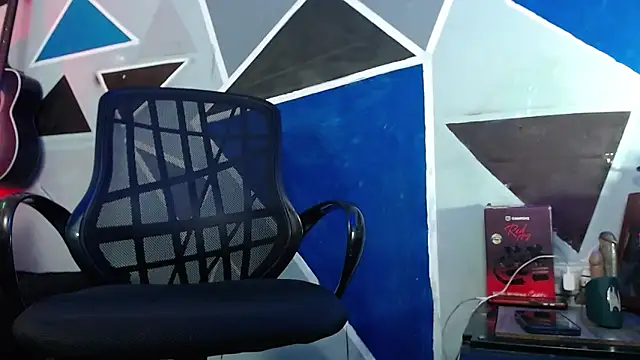 MagnusFrost online show from 12-18-25, 09:40