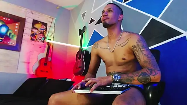 MagnusFrost online show from 11-19-25, 06:02