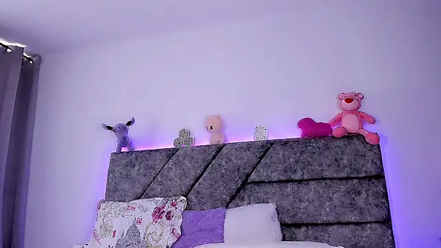 Snapshot of Valentina_Alba chatting on 01-27-25, 01:52 Valentina Alba online show from 01-27-25, 01:52