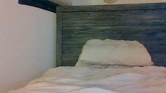 Snapshot of Houstonslong1 chatting on 01-17-25, 10:22 Houstonslong1 online show from 01-17-25, 10:22