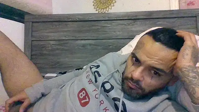 Snapshot of Houstonslong1 chatting on 01-19-25, 11:12 Houstonslong1 online show from 01-19-25, 11:12