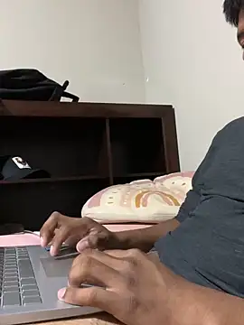 Luis455gomez online show from 10-22-25, 03:39