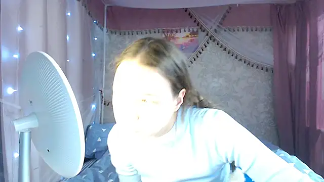 leila bambi  online show from 01-17-26, 10:52