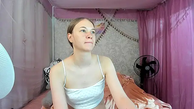 leila bambi  online show from 06-01-26, 01:55
