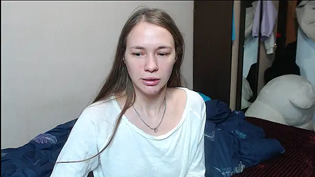 leila bambi  online show from 02-22-25, 08:50