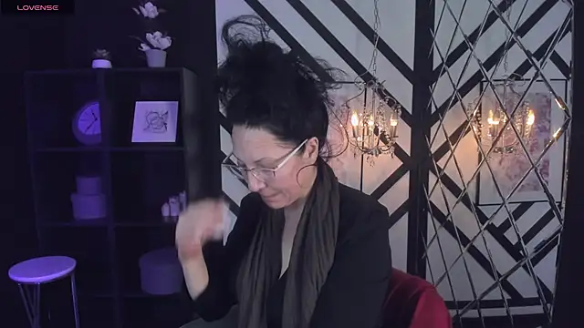 Anita Muse online show from 03-06-25, 03:46
