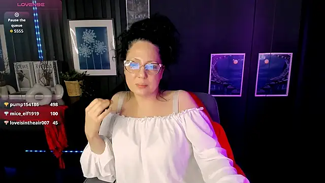 Anita Muse online show from 03-09-26, 02:15