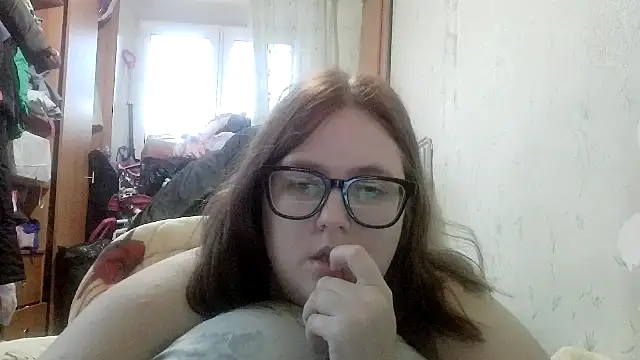 DesireMelissa online show from 11-18-25, 06:28