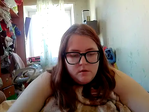 Snapshot of DesireMelissa chatting on 05-13-26, 06:31 DesireMelissa online show from 05-13-26, 06:31