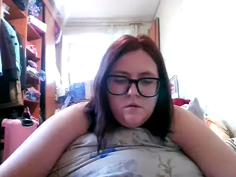 DesireMelissa online show from 10-19-25, 12:41