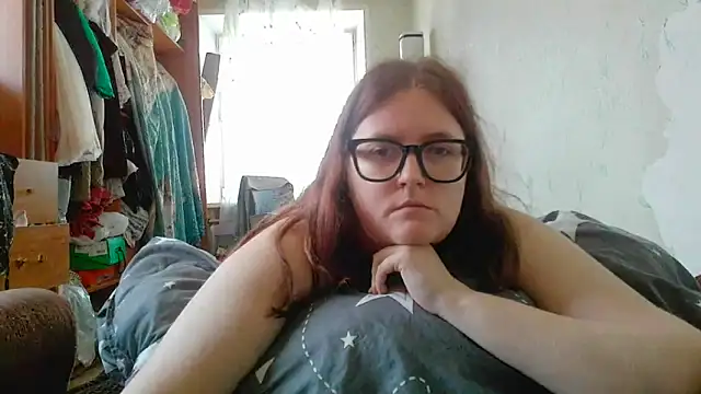 Snapshot of DesireMelissa chatting on 04-18-26, 08:27 DesireMelissa online show from 04-18-26, 08:27
