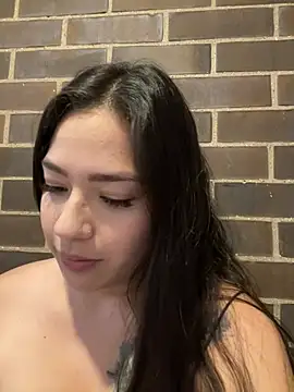 Latina vanessa online show from 03-24-26, 09:26