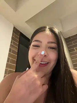 Latina vanessa online show from 04-08-26, 02:24