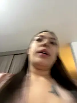 Latina vanessa online show from 10-14-25, 10:53