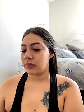 Latina vanessa online show from 11-01-25, 06:35