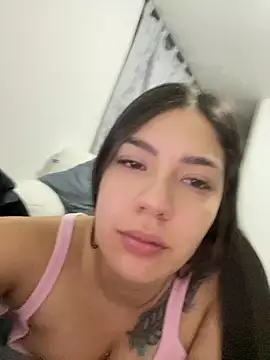 Latina vanessa online show from 09-29-25, 05:14