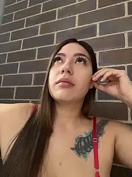 Latina vanessa online show from 06-25-26, 12:54