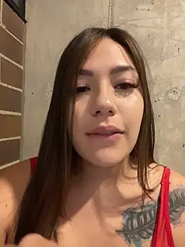 Latina vanessa online show from 06-17-26, 12:21