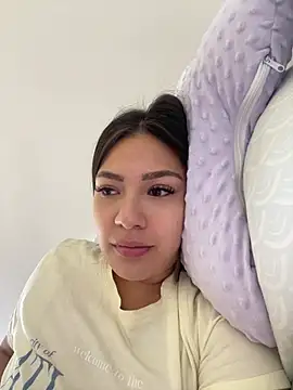 Latina vanessa online show from 03-09-26, 04:32