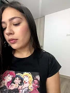 Latina vanessa online show from 09-10-25, 02:32